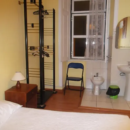 Perola Dos Anjos Hostel *